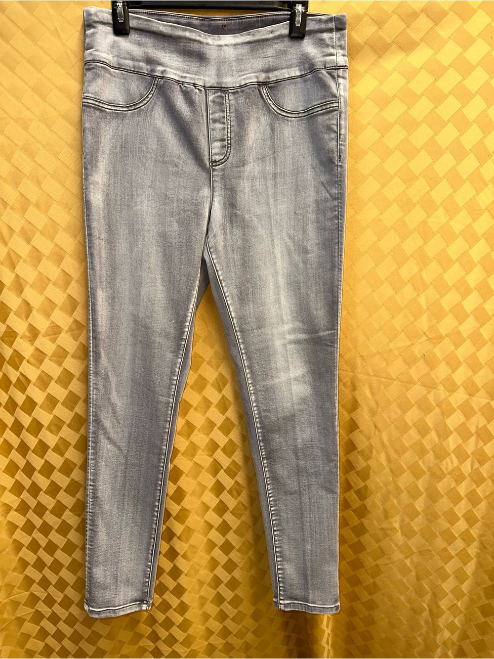 Light Gray Wash Ankle Skinny Jeans - Stretch Denim